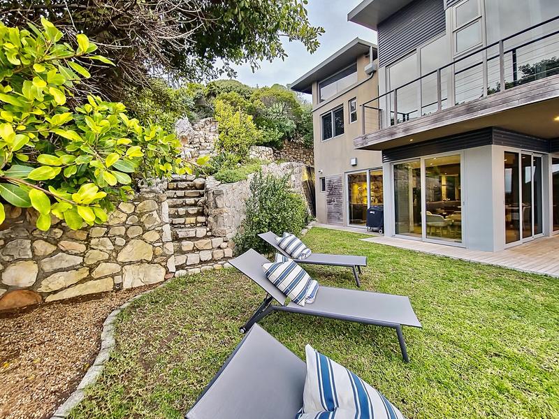 5 Bedroom Property for Sale in Bakoven Western Cape